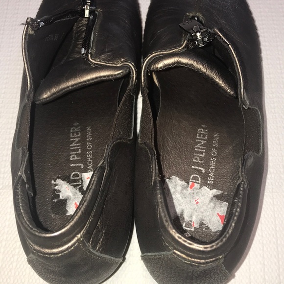 NWT Donald J Pliner Pewter Whipstitch Loafers